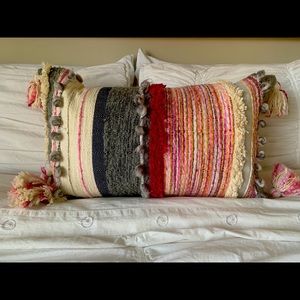 Decorative pillow